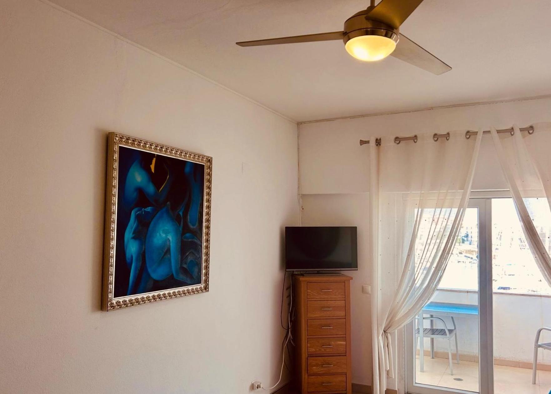 Lagos Main Avenue Studio With Marina View Balcony Экстерьер фото
